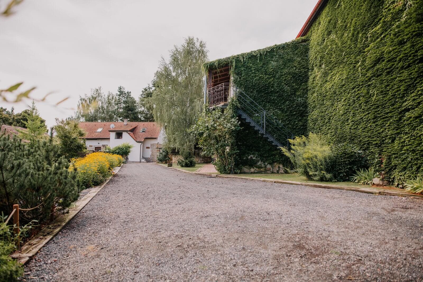 Českobrodsko 586 — fotografie 5