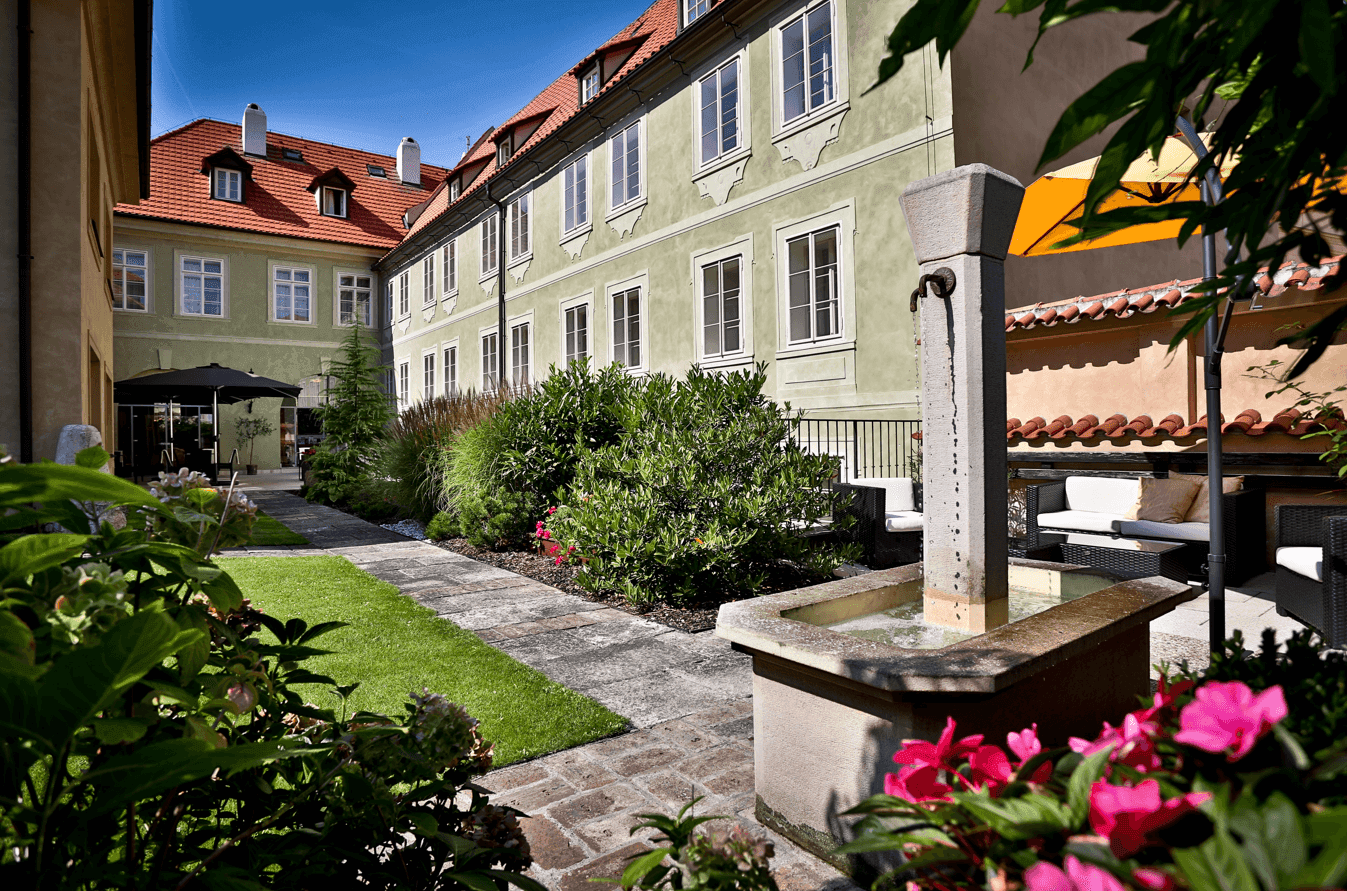 Malá Strana 611 — fotografie 3
